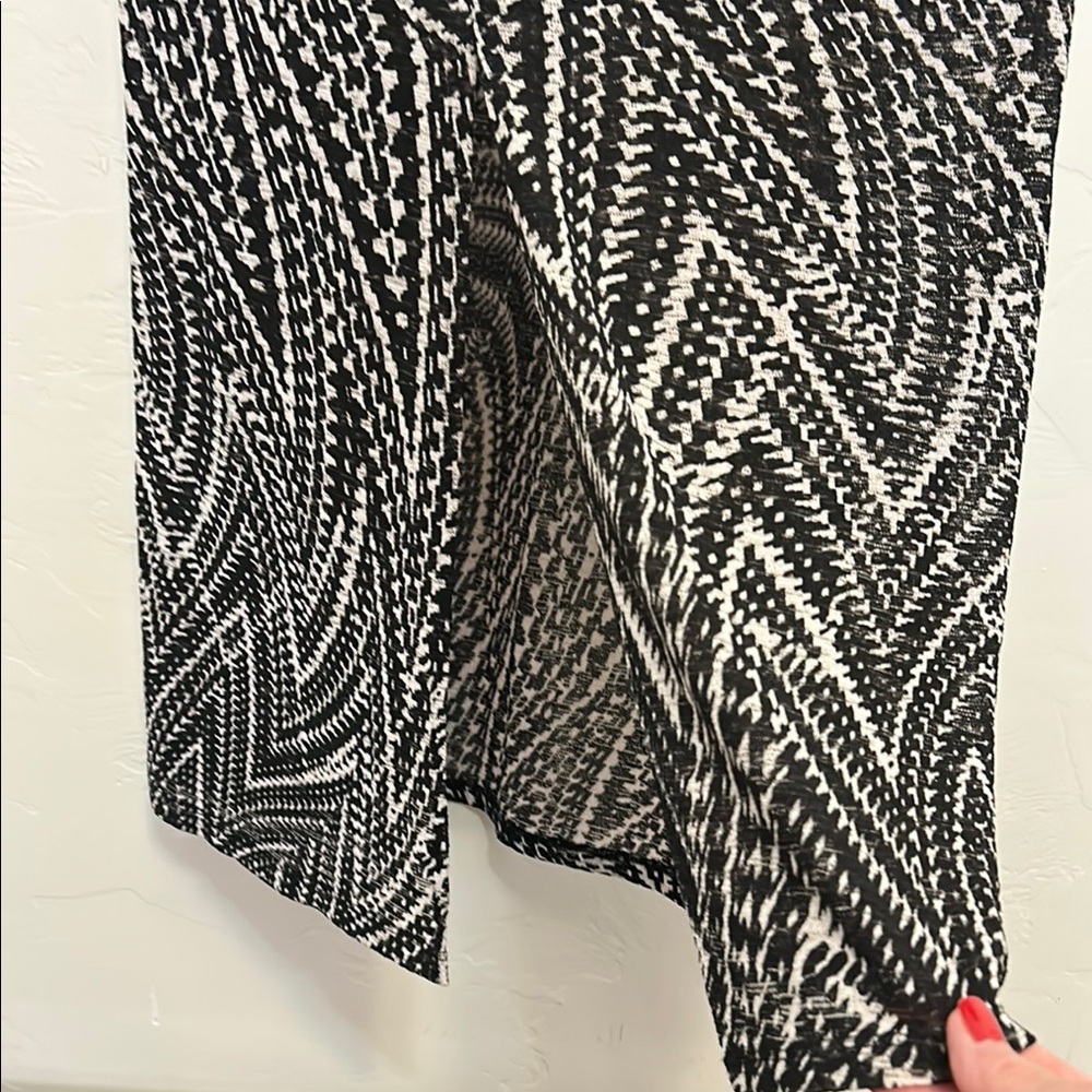 Bobeau Black & White Maxi Skirt - Picture 4 of 10